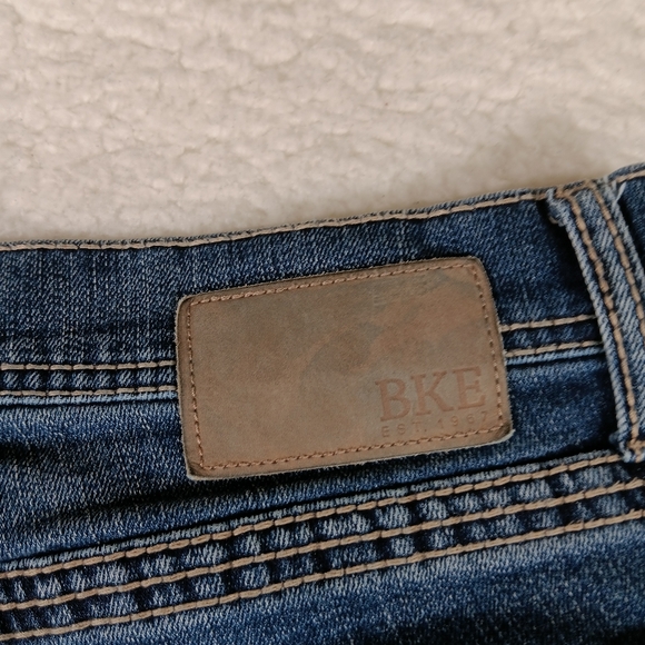 BKE Jeans Mens 32x32 Blue Denim Jake Straight Whiskers Cowboy Rodeo Western - Picture 8 of 13